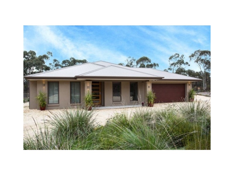 45 Ridge Road, Junortoun VIC 3551