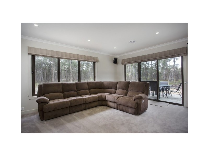 45 Ridge Road, Junortoun VIC 3551