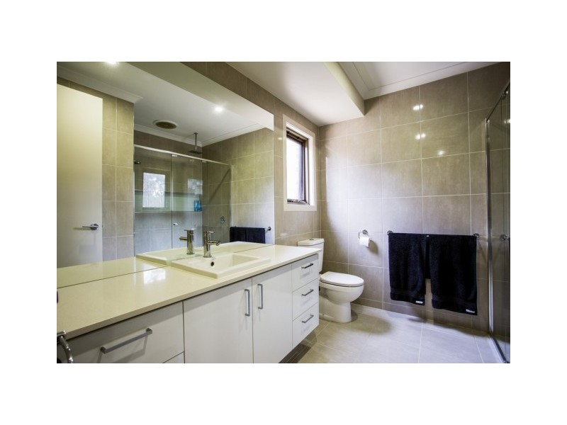 45 Ridge Road, Junortoun VIC 3551