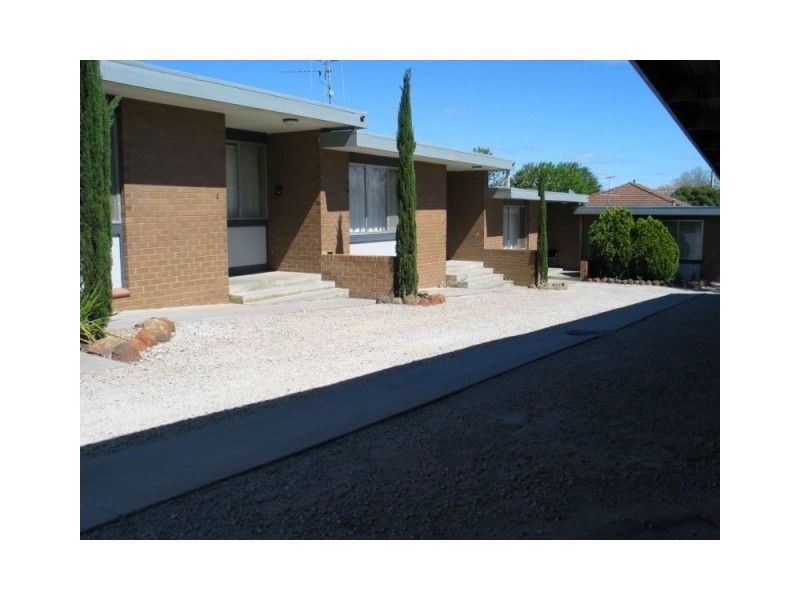 2/45 Glencoe Street, Kennington VIC 3550