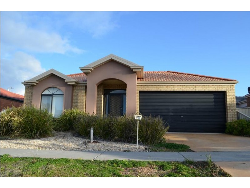 23 Greenview Circuit, Epsom VIC 3551