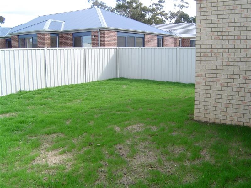 23 Greenview Circuit, Epsom VIC 3551