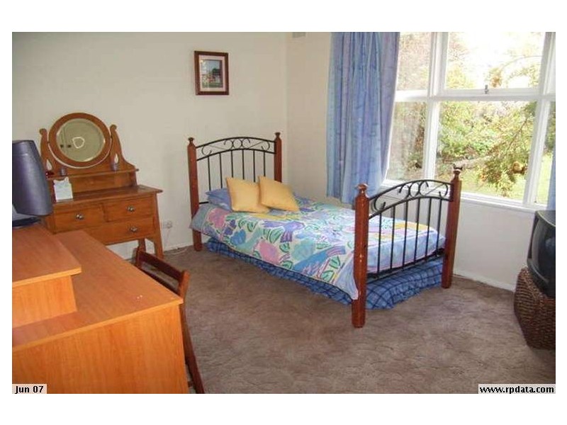10 Clarence Avenue, Kennington VIC 3550