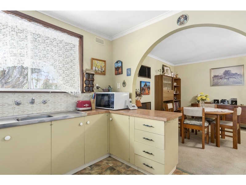 103 Neale Street, Flora Hill VIC 3550