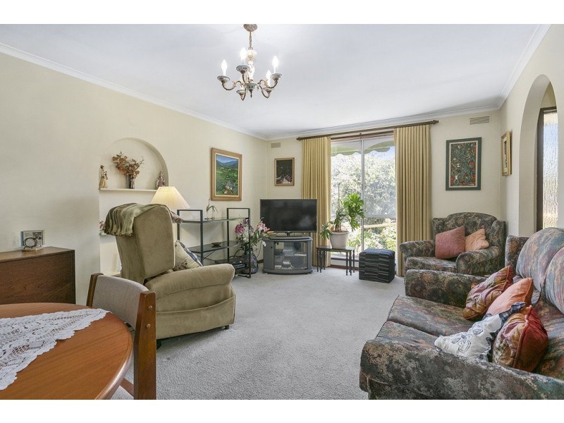 103 Neale Street, Flora Hill VIC 3550