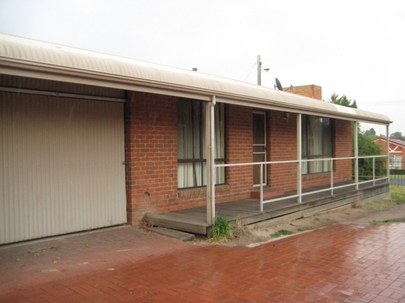 1/10 Pearce Street, California Gully VIC 3556