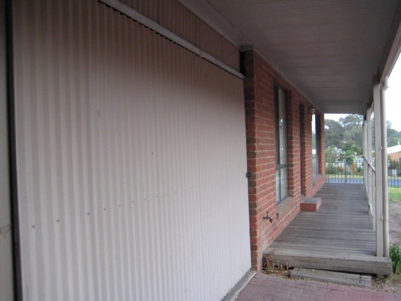 1/10 Pearce Street, California Gully VIC 3556