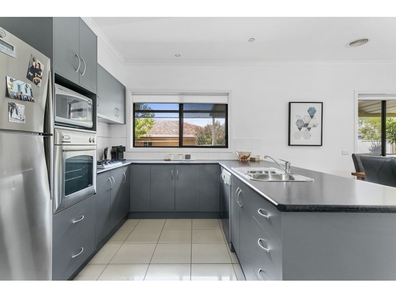 1A Lawson Street, Spring Gully VIC 3550