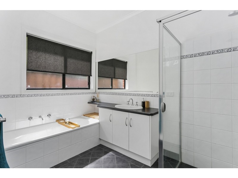 1A Lawson Street, Spring Gully VIC 3550