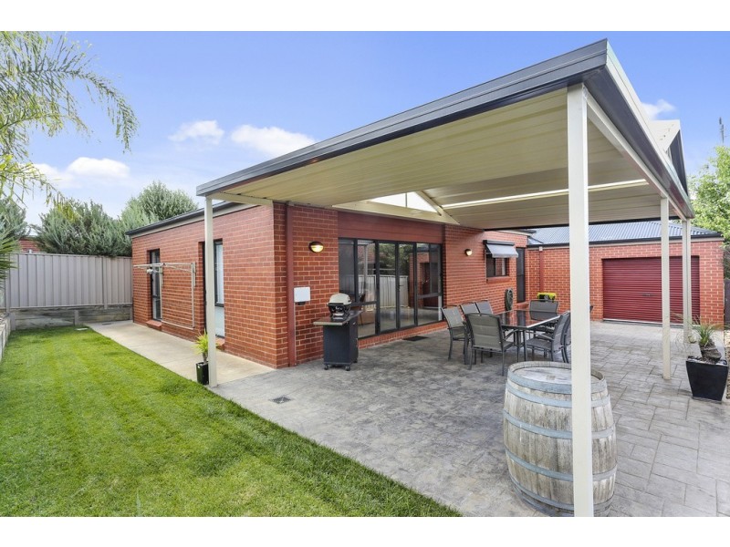 1A Lawson Street, Spring Gully VIC 3550