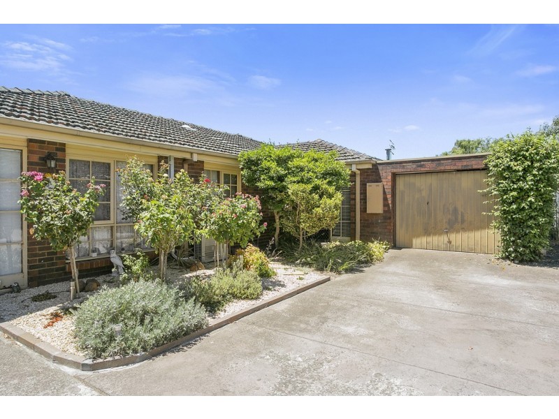 8/26 Rodney Street, Quarry Hill VIC 3550