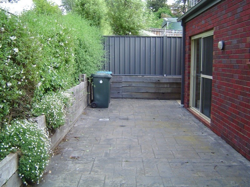 3/10 Malcolm Street, Quarry Hill VIC 3550