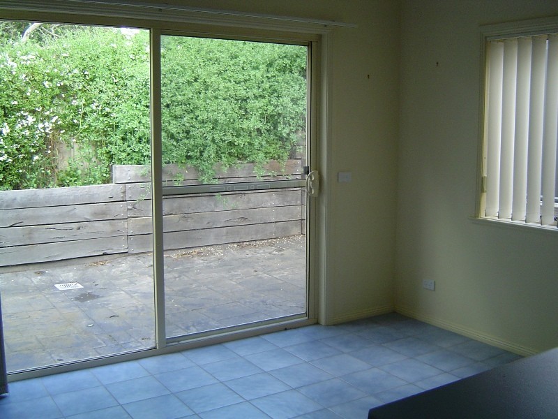 3/10 Malcolm Street, Quarry Hill VIC 3550