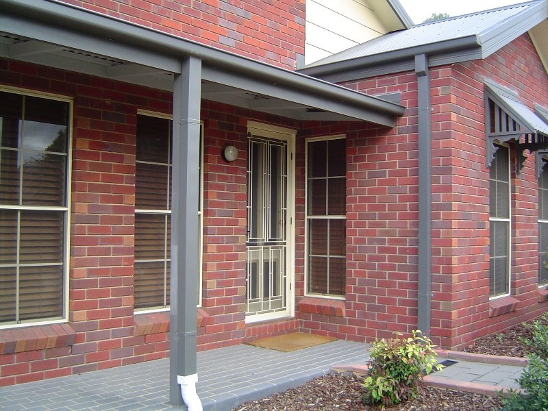 3/10 Malcolm Street, Quarry Hill VIC 3550