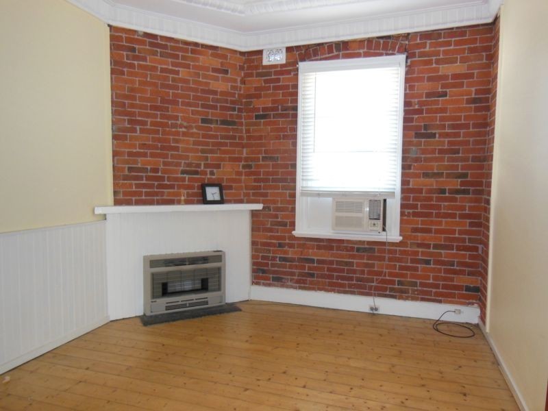 13 Bright Street, Quarry Hill VIC 3550