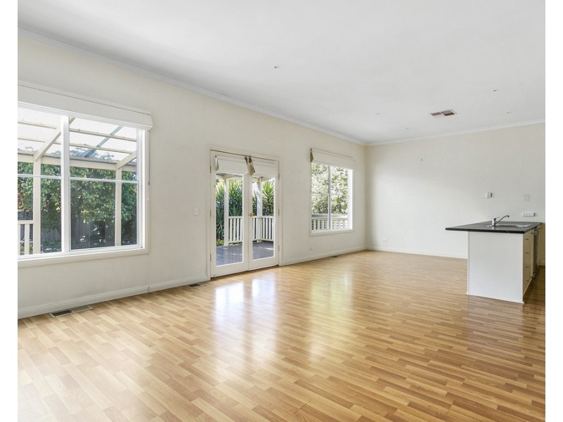 43 Reginald Street, Quarry Hill VIC 3550
