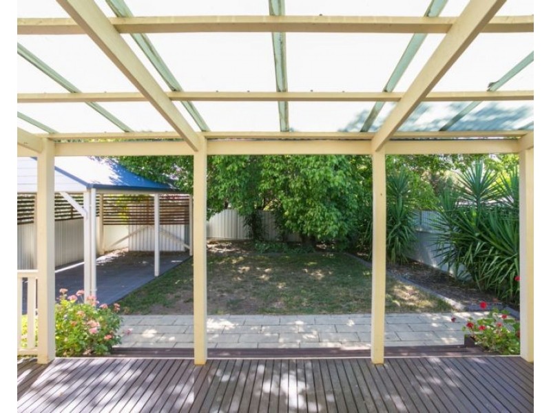43 Reginald Street, Quarry Hill VIC 3550