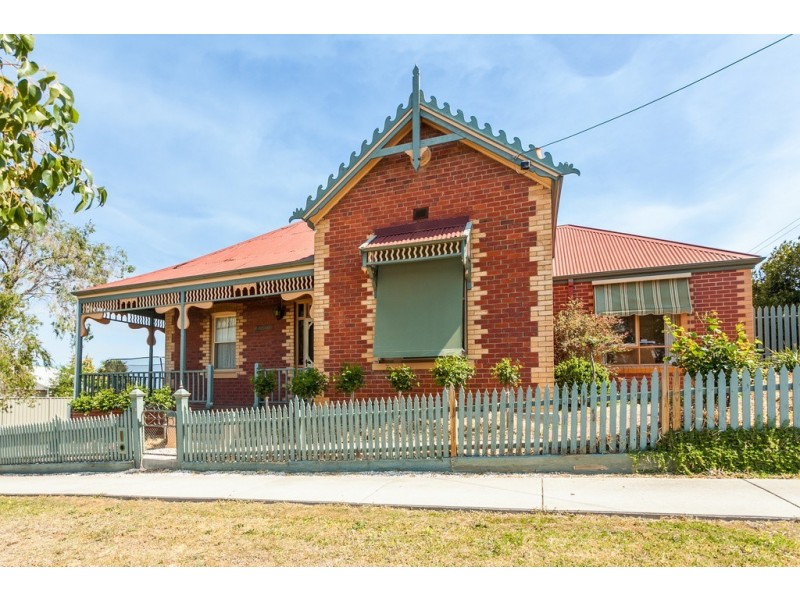 79 Honeysuckle Street, Bendigo VIC 3550