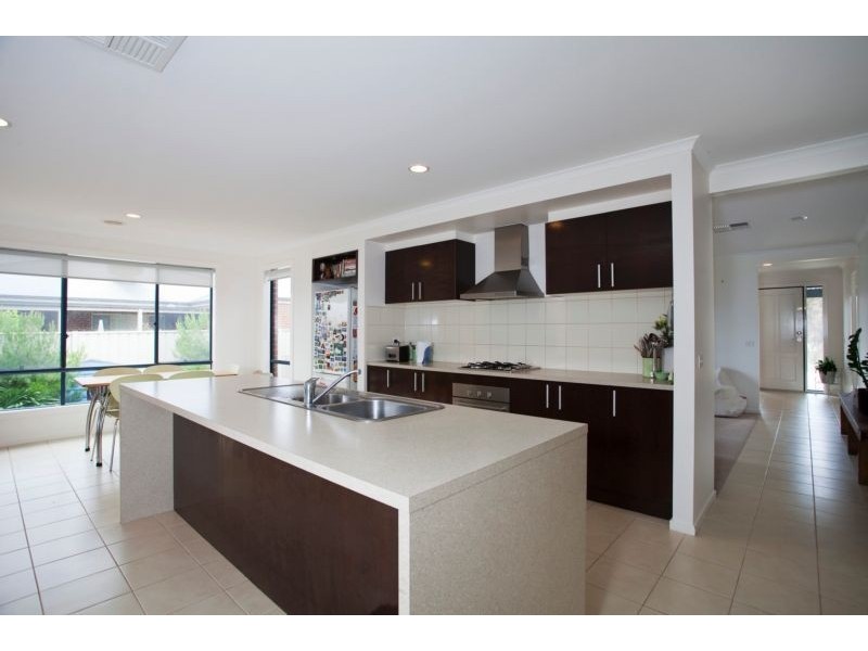 18 Manna Gum Drive, Epsom VIC 3551