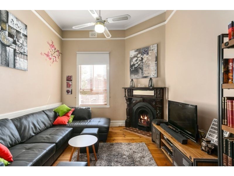 70 Gladstone Street, Quarry Hill VIC 3550