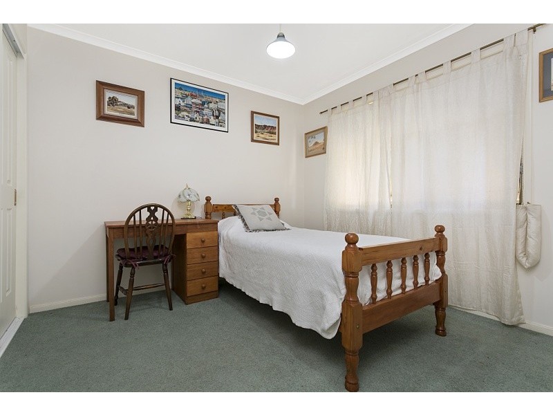 6 Julie Court, Kangaroo Flat VIC 3555