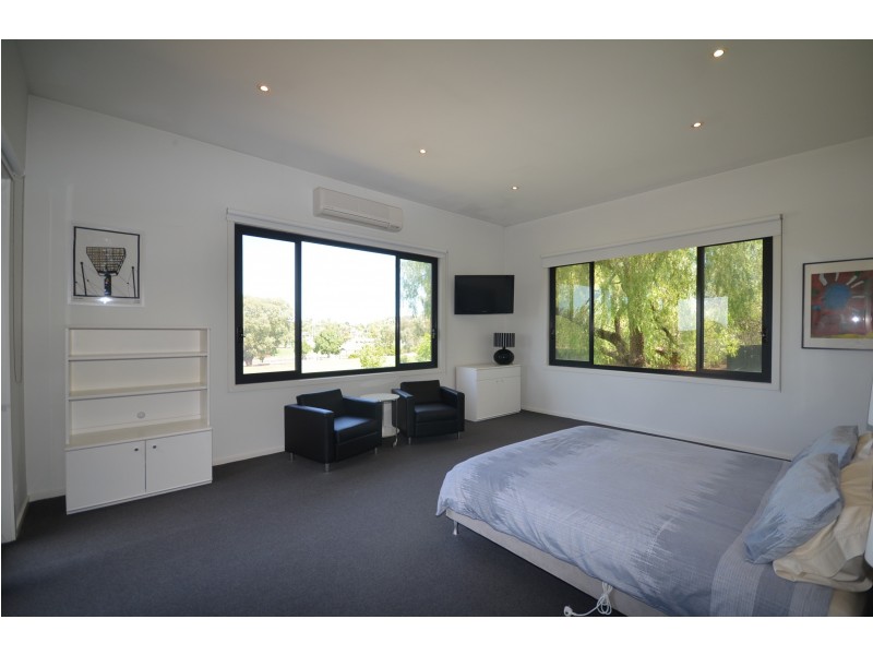 2 Ingleton St, North Bendigo VIC 3550