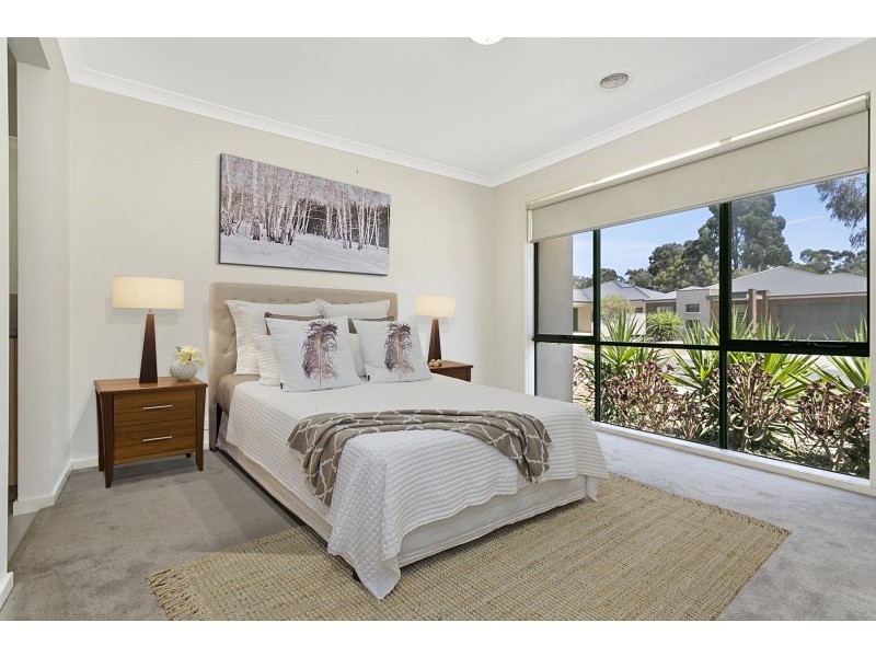 42 Barnett Drive, Kangaroo Flat VIC 3555