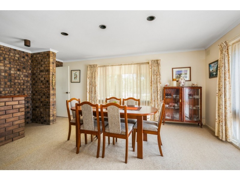 50 Golfcourse Road, Ascot VIC 3551