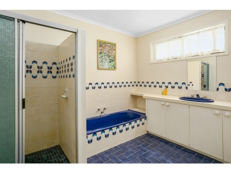 50 Golfcourse Road, Ascot VIC 3551