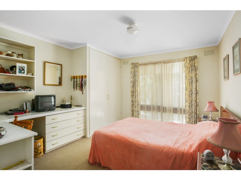 50 Golfcourse Road, Ascot VIC 3551