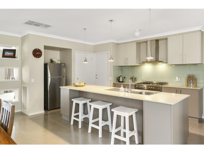 7 Crossley Avenue, Epsom VIC 3551