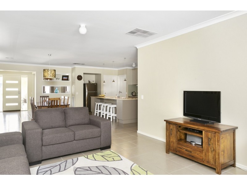 7 Crossley Avenue, Epsom VIC 3551