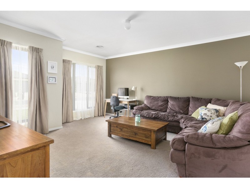 7 Crossley Avenue, Epsom VIC 3551