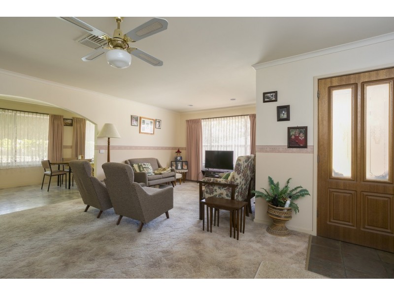 54 Gill Avenue, Eaglehawk VIC 3556