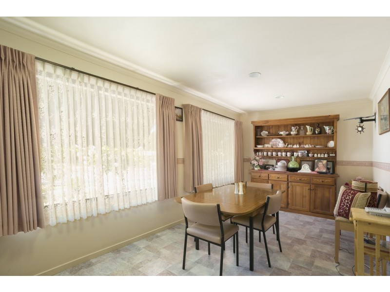 54 Gill Avenue, Eaglehawk VIC 3556