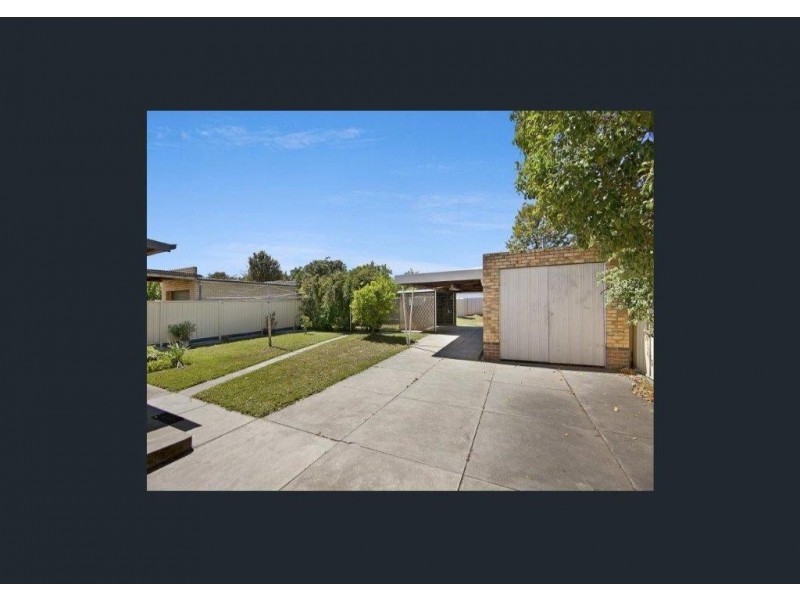 30 Clarence Avenue, Kennington VIC 3550