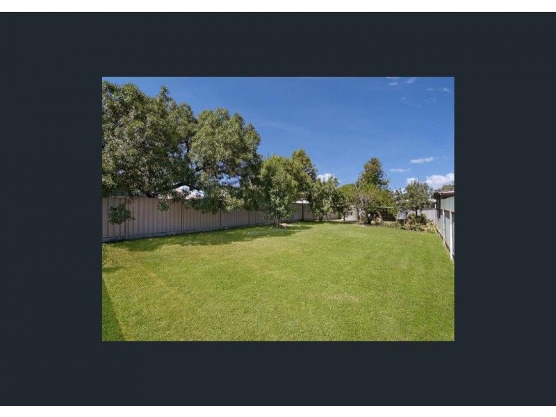 30 Clarence Avenue, Kennington VIC 3550