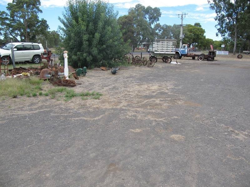 575 Midland Highway, Huntly VIC 3551