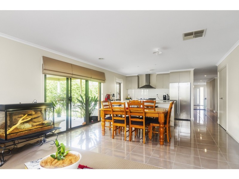 30 Lanark Drive, Junortoun VIC 3551