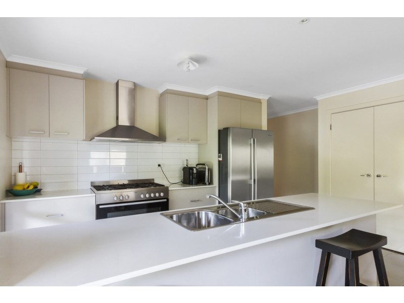 30 Lanark Drive, Junortoun VIC 3551