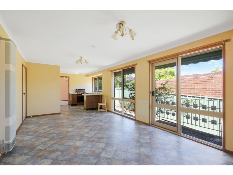 10 Summit Drive, Kennington VIC 3550