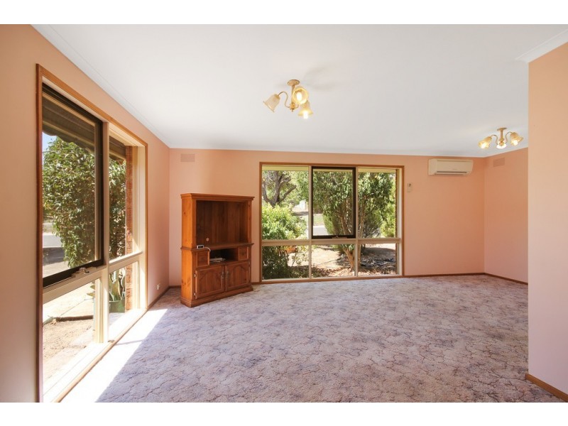 10 Summit Drive, Kennington VIC 3550