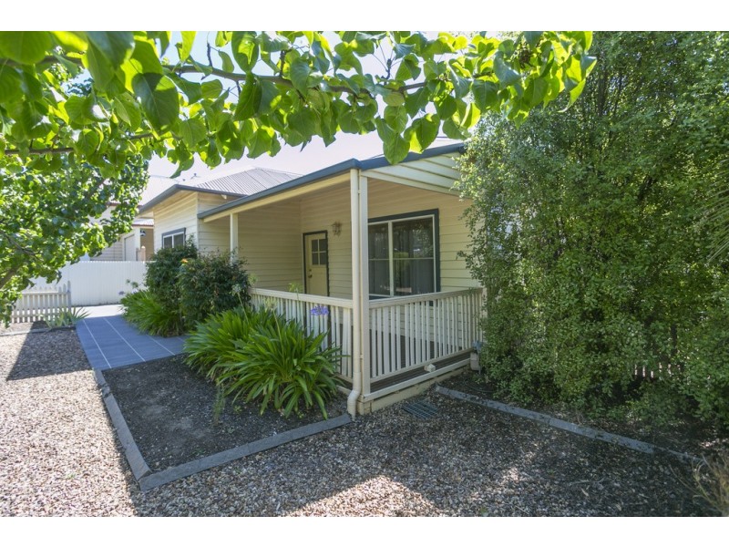 43 Reginald Street, Quarry Hill VIC 3550