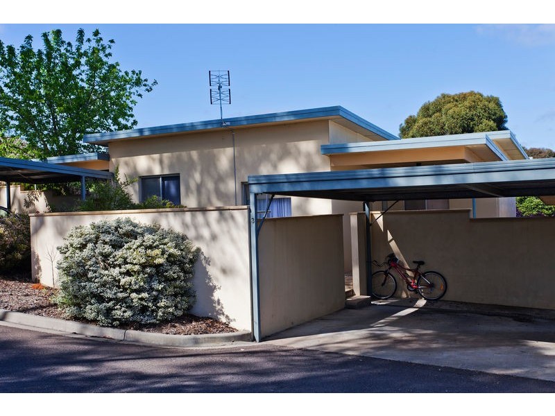 3/6 Race Street, Flora Hill VIC 3550