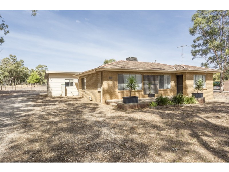 60 Golf Course Road, Ascot VIC 3551
