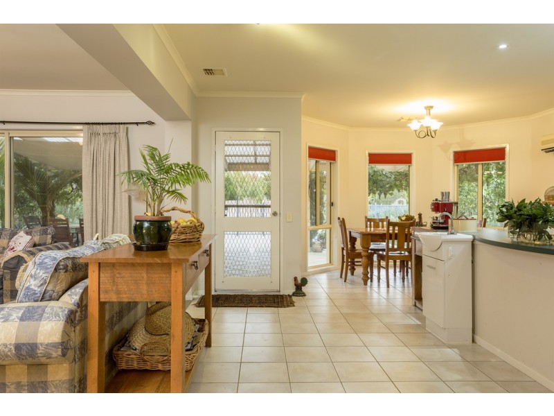 210 Sullivans Road, Strathfieldsaye VIC 3551