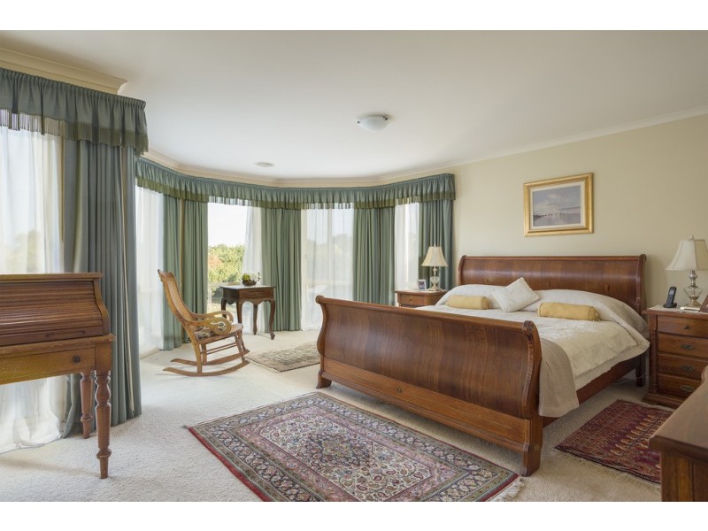 210 Sullivans Road, Strathfieldsaye VIC 3551
