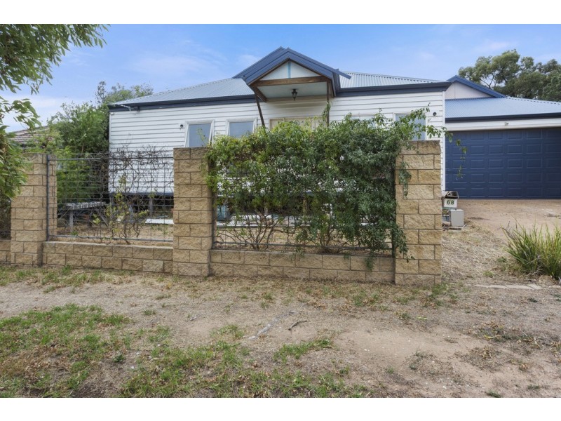 68 Lowndes Street, Kennington VIC 3550