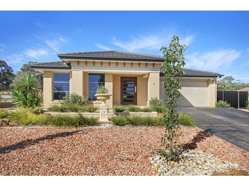 2 McConnell Drive, Junortoun VIC 3551