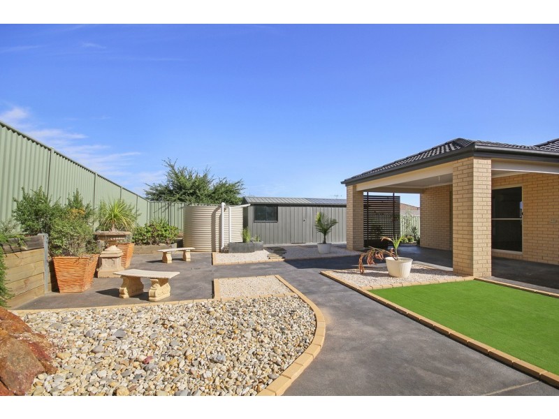 2 McConnell Drive, Junortoun VIC 3551